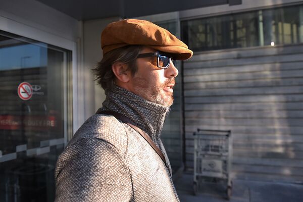 Кадр дня: Джея Кея из легендарной Jamiroquai в Ереване встретили как музыкальное божество Кадр дня: Джея Кея из легендарной Jamiroquai в Ереване встретили как музыкальное божество - Sputnik Армения