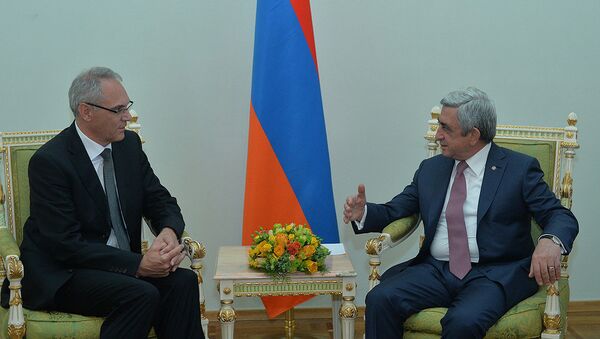 президент Армении Серж Саргсян и посол Германии в Армении Матиас Киеслер - Sputnik Армения