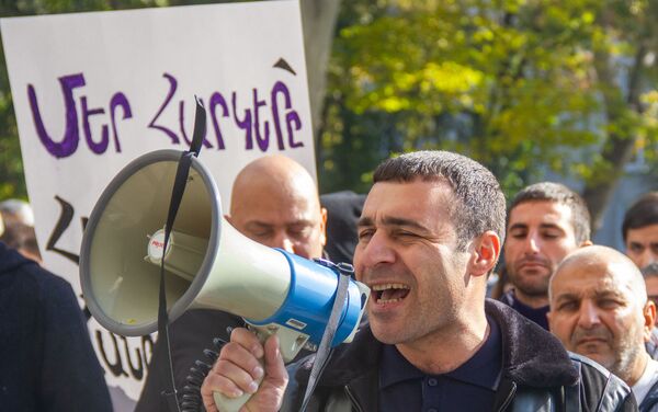Акция протеста против министра Араика Арутюняна (7 ноября 2019). Еревaн - Sputnik Армения