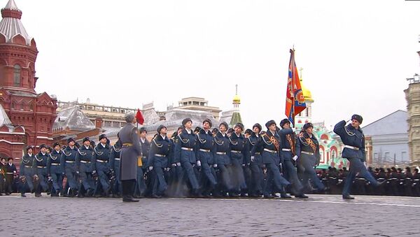 Москва отметила годовщину легендарного военного парада 1941 года - Sputnik Армения