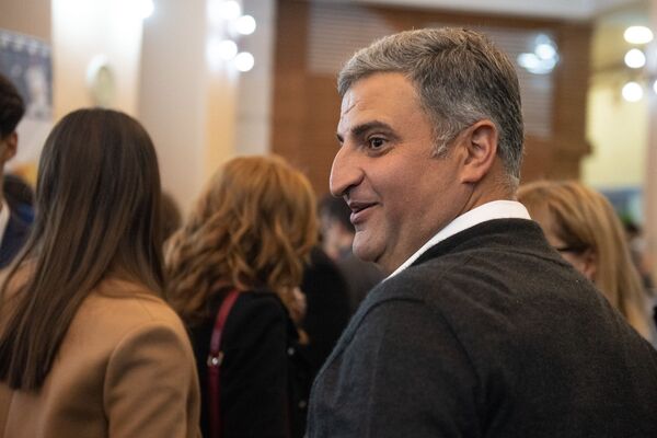 «Ես քեզ հաղթանակ կնվիրեմ». ֆիլմ՝ անսահման սիրո ու պատերազմի մասին «Ես քեզ հաղթանակ կնվիրեմ». ֆիլմ՝ անսահման սիրո ու պատերազմի մասին - Sputnik Արմենիա