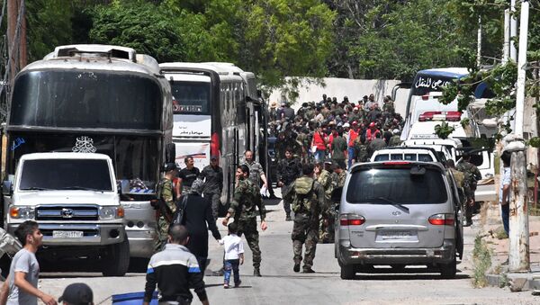 Вывоз боевиков и членов их семей из пригорода Дамаска - Sputnik Армения