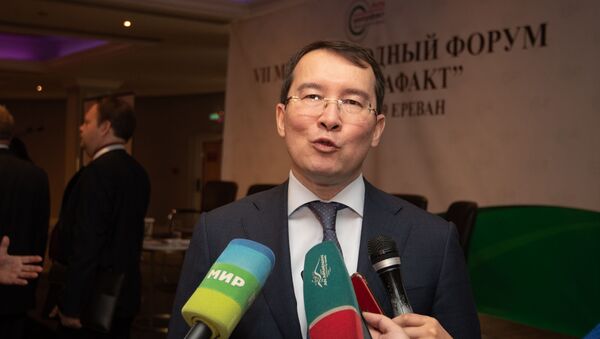 Министр по экономике и финансовой политике Евразийской экономической комиссии Тимур Жаксылыков ответил на вопросы журналистов во время VII международного форума Антиконтрафакт (12 ноября 2019). Еревaн - Sputnik Армения