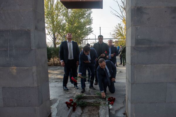 Зеленые и синие гости села Грибоедов: как у детей появился русский центр Зеленые и синие гости села Грибоедов: как у детей появился русский центр - Sputnik Армения