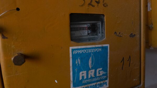 Счетчик газа с номером квартиры погибшей от угарного газа семьи - Sputnik Արմենիա