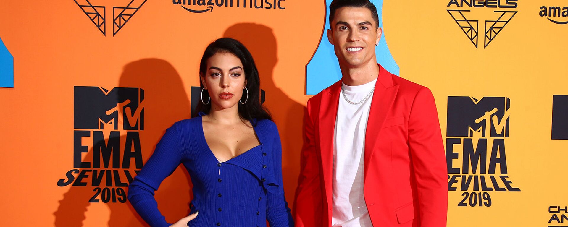 Криштиану Роналду и Джорджина Родригес прибывают на European MTV Awards в Севилье (3 ноября 2019). Испания - Sputnik Արմենիա, 1920, 30.05.2021
