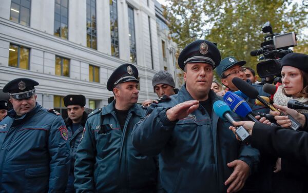 Акция протеста у здания министерства науки, образования, культуры и спорта (3 декабря 2019). Еревaн Акция протеста у здания министерства науки, образования, культуры и спорта (3 декабря 2019). Еревaн - Sputnik Армения