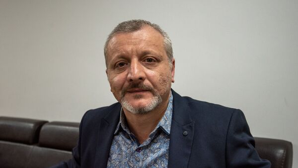 Сурен Суренянц - Sputnik Արմենիա