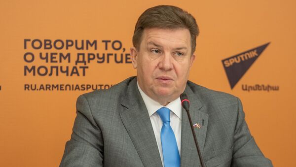 Tорговый представитель России в Армении Андрей Бабко на пресс-конференции по итогам года в мультимедийном пресс-центре Sputnik Армения (12 декабря 2019). Еревaн - Sputnik Армения