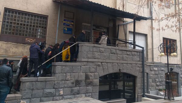 Вход в предоставленное помещение для гос.театра пантомимы - Sputnik Армения