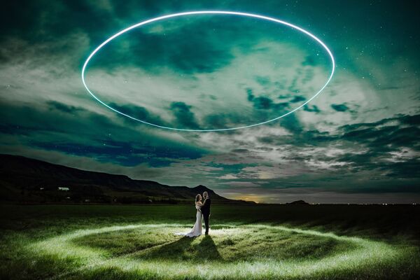 Снимок польского фотографа Krzysztof Krawczyk, ставший финалистом в категории COUPLE PORTRAIT в конкурсе 2019 International Wedding Photographer of the Year - Sputnik Армения