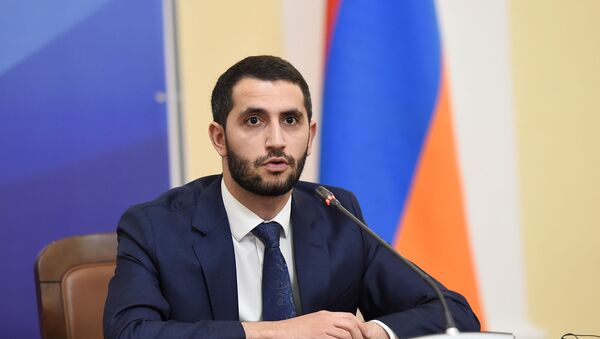 Рубен Рубинян совместного заседания Постоянной комиссии по внешним связям НС Армении (18 декабря 2019). Еревaн - Sputnik Армения