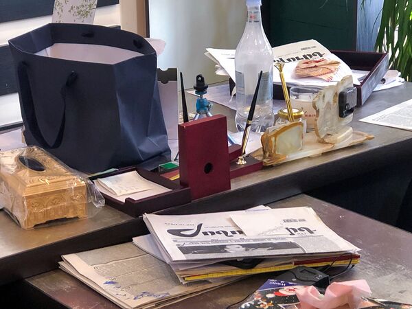 Похоже на предупреждение: неизвестные проникли в редакцию газеты Жоговурд — фото Похоже на предупреждение: неизвестные проникли в редакцию газеты Жоговурд — фото - Sputnik Армения