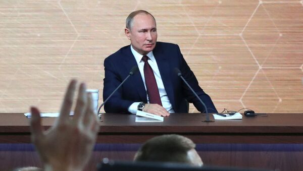 Президент РФ Владимир Путин на большой ежегодной пресс-конференции - Sputnik Արմենիա
