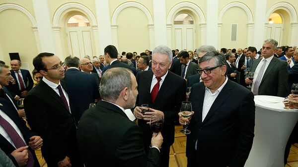 Премьер-министр Никол Пашинян организовал прием для представителей бизнес-класса (26 декабря 2019). Еревaн - Sputnik Армения