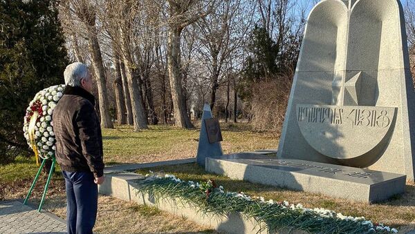 Серж Саргсян в военном пантеоне Ераблур (31 декабря 2019). Еревaн - Sputnik Армения