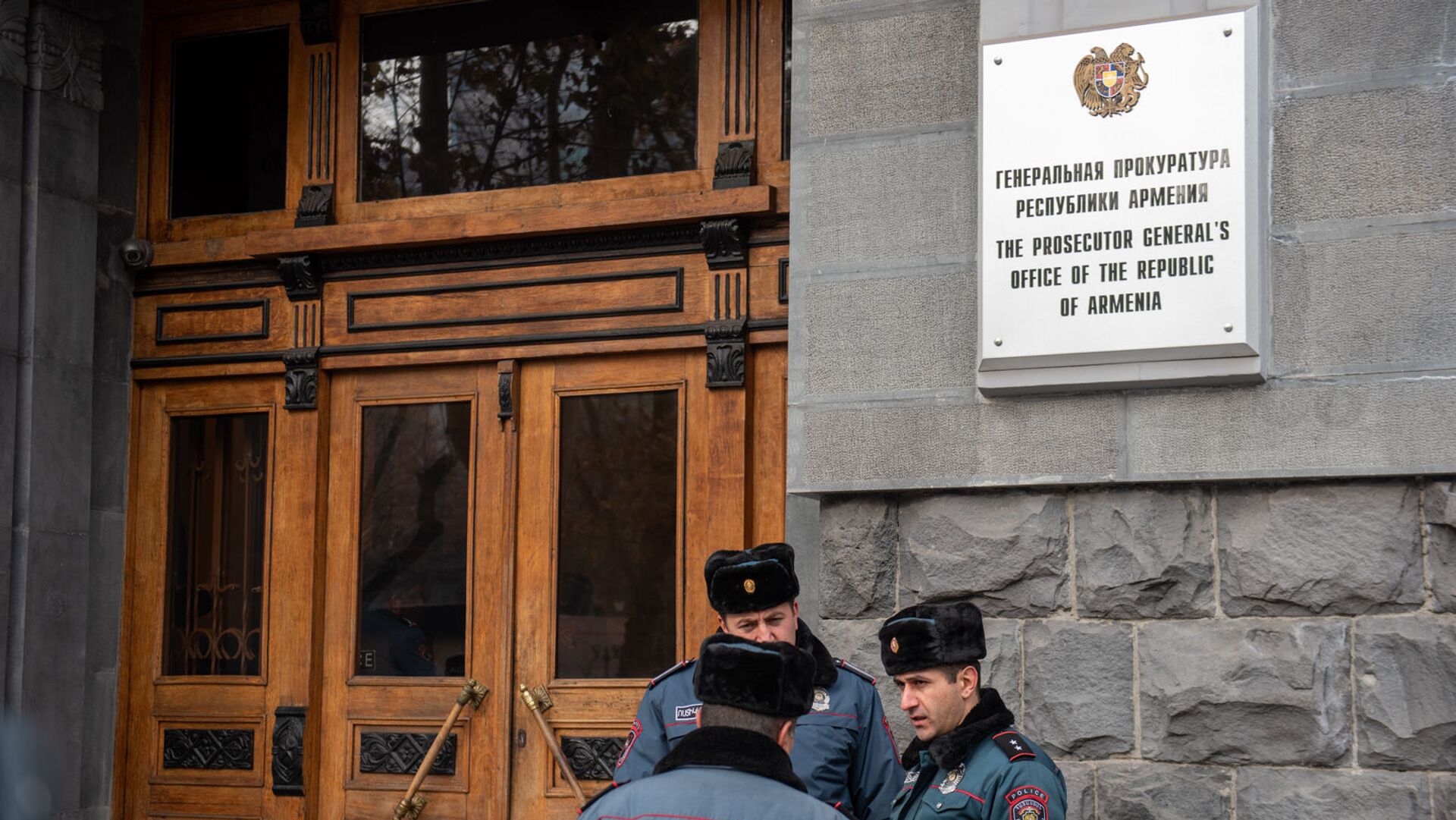 Акция протеста матерей пропавших из роддома детей перед зданием генпрокуратуры Армении (10 января 2020). Еревaн - Sputnik Армения, 1920, 20.05.2021