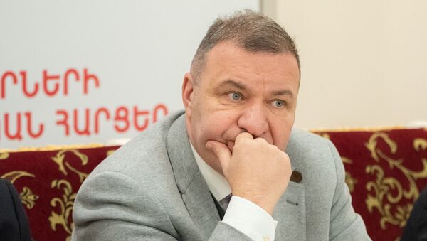 Микаел Мелкумян на пресс-конференции «Актуальные вопросы внутренней и внешней политики стран евразийского интеграционного пространства» (20 января 2020). Еревaн - Sputnik Армения