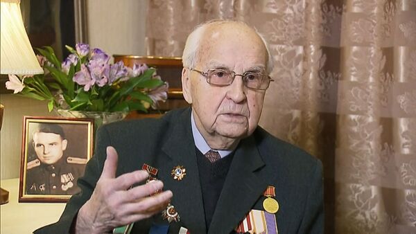 Ветеран Великой Отечественной войны раскритиковал статью премьера Польши об освобождении Освенцима - Sputnik Армения