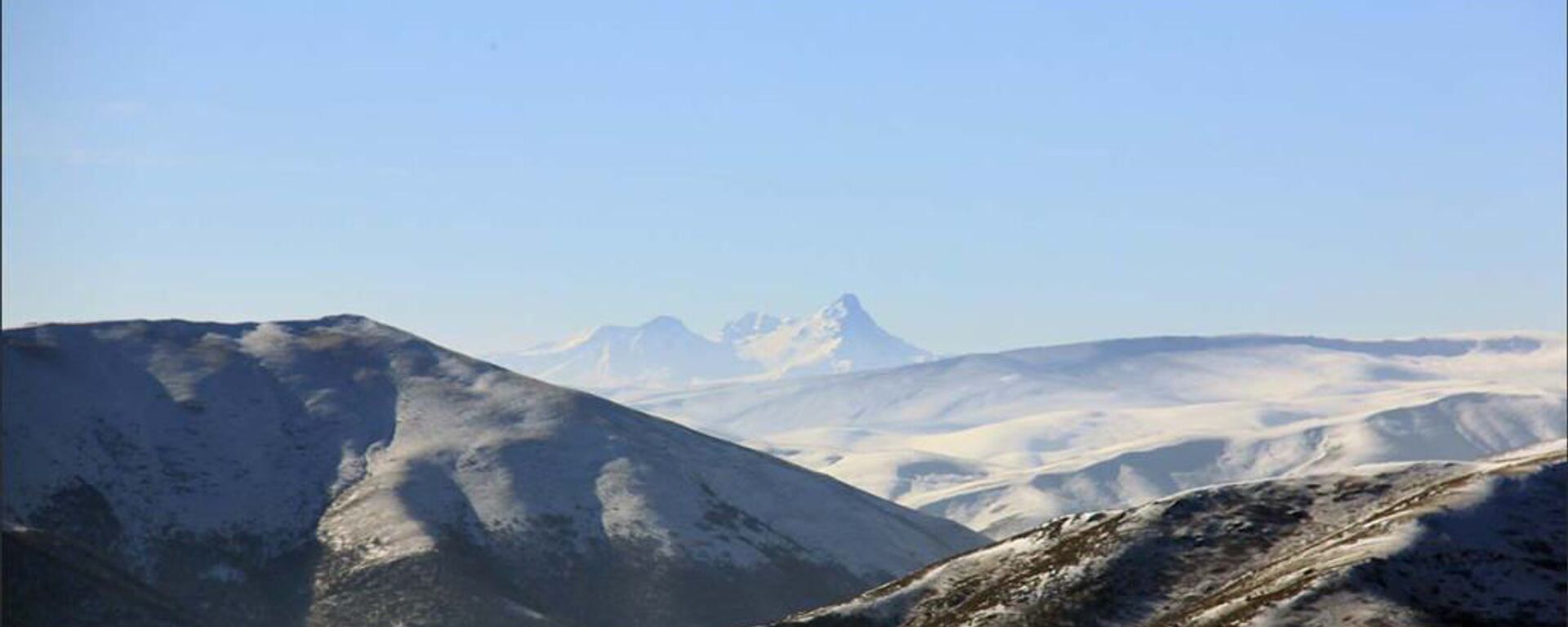 Гора Арагац с высоты горы Макаракар - Sputnik Армения, 1920, 05.09.2021