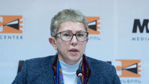 Директор Фонда Открытого Общества Армении Лариса Минасян на пресс конференции (29 января 2020). Еревaн - Sputnik Արմենիա