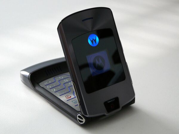 Motorola Razr V3 Motorola Razr V3 - Sputnik Արմենիա