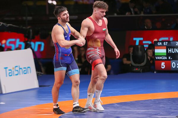 Карен Асланян завоевал бронзу чемпионата Европы по борьбе Карен Асланян завоевал бронзу чемпионата Европы по борьбе - Sputnik Армения