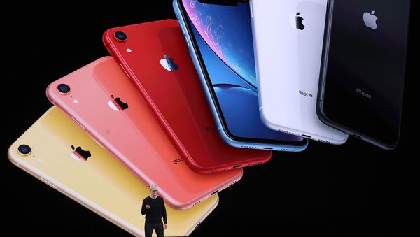 Apple может выпустить смартфон с гибким экраном - Sputnik Армения