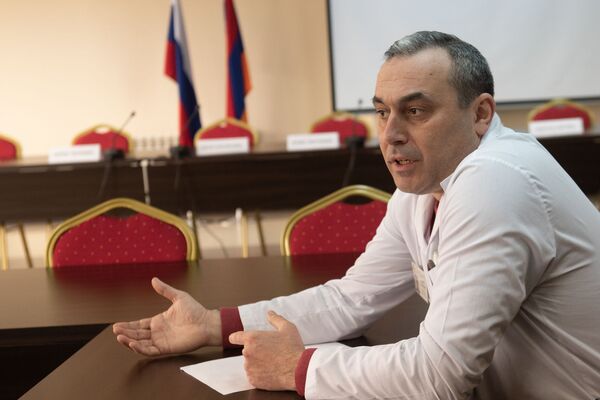 Չեմ ուզում գողեգող գնալ դեղս ստանալու. ՄԻԱՎ–ով ապրողներին սարսափեցրել է գործադիրի որոշումը Չեմ ուզում գողեգող գնալ դեղս ստանալու. ՄԻԱՎ–ով ապրողներին սարսափեցրել է գործադիրի որոշումը - Sputnik Արմենիա