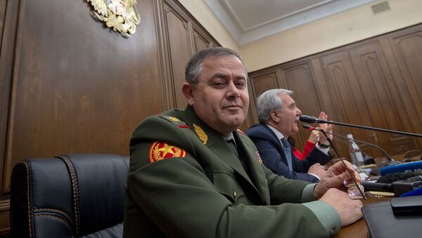 Пресс-конференция начальника генштаба ВС РА Артака Давтяна с депутатами Национального Собрания (18 февраля 2020). Еревaн - Sputnik Արմենիա
