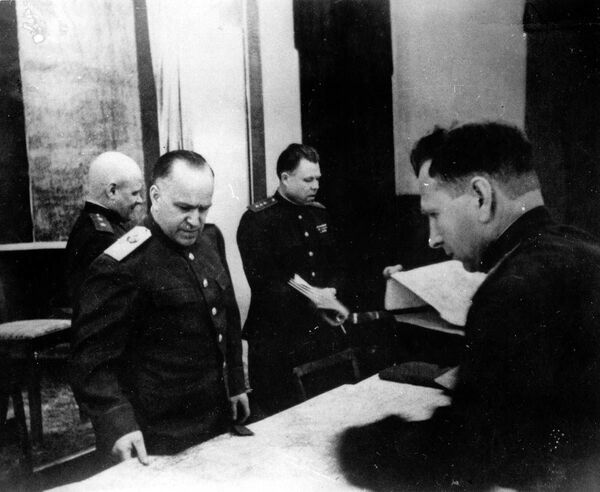 Военный совет 1-го Белорусского фронта, 1945 год Военный совет 1-го Белорусского фронта, 1945 год - Sputnik Армения