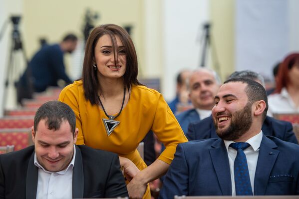Հակոբ Մկրտչյանը, Նազիկ Ավդալյանը և Սիմոն Մարտիրոսյանը` լավագույն մարզիկների պարգևատրման արարողությանը Հակոբ Մկրտչյանը, Նազիկ Ավդալյանը և Սիմոն Մարտիրոսյանը` լավագույն մարզիկների պարգևատրման արարողությանը - Sputnik Արմենիա