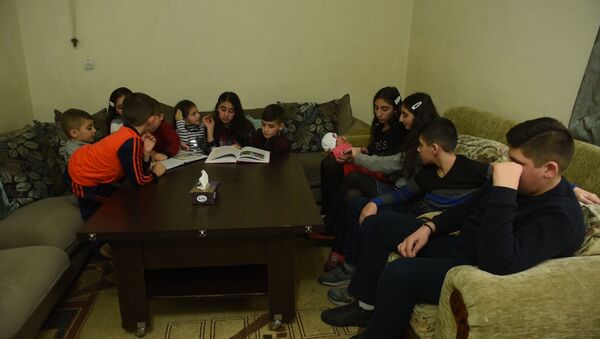Բեժանյանների 12 հոգանոց ընտանիքը բնակարանի խնդիր ունի - Sputnik Արմենիա