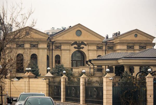 Ինչպես են կառուցվել նախկին պաշտոնյաների առանձնատները Ինչպես են կառուցվել նախկին պաշտոնյաների առանձնատները - Sputnik Արմենիա