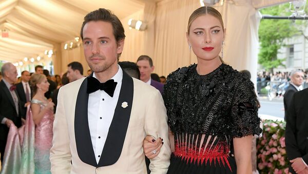 Мария Шарапова и ее бойфренд Александер Гилкес на The 2019 Met Gala Celebrating Camp, 2019 год - Sputnik Армения
