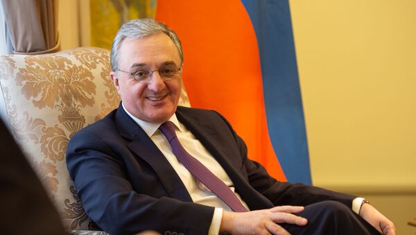 Министр иностранных дел Армении Зограб Мнацаканян  - Sputnik Արմենիա