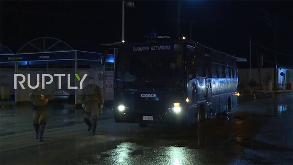 Греция: подкрепление сил безопасности прибывает после попытки беженцев прорваться из Турции - Sputnik Армения