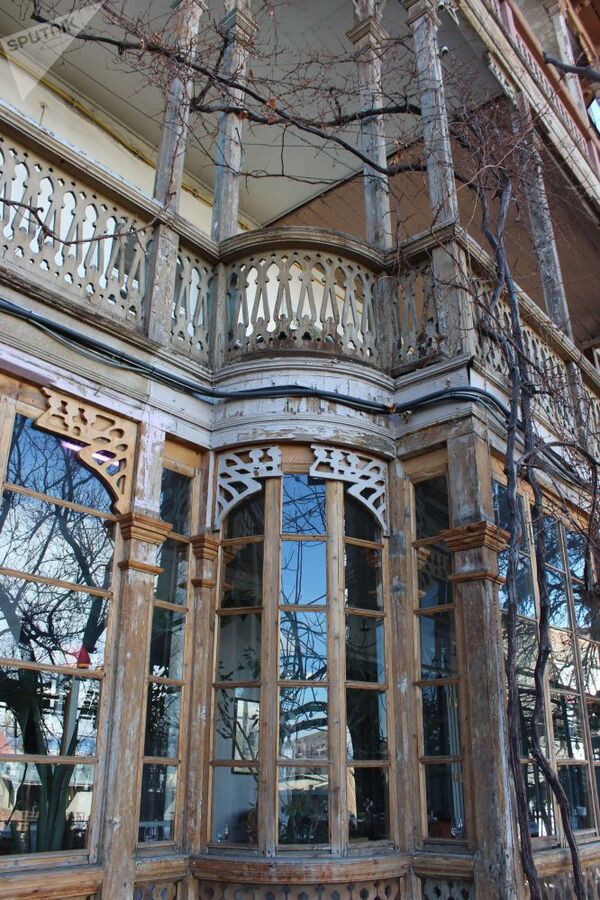 Նա լքեց իրեն շքեղ տուն նվիրած մեծահարուստին, կամ Միքայել Արամյանցի սիրո պատմությունը Նա լքեց իրեն շքեղ տուն նվիրած մեծահարուստին, կամ Միքայել Արամյանցի սիրո պատմությունը - Sputnik Արմենիա