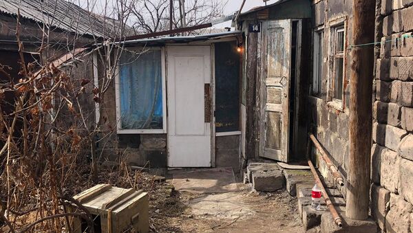 Дом в Гюмри, где жили пострадавшие мать с дочерью - Sputnik Армения