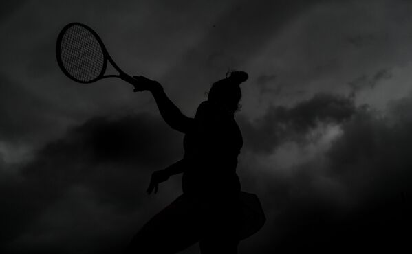 Сара Соррибес Тормо в матче женского одиночного разряда Открытого чемпионата Франции по теннису против Элисон ван Эйтванк - Sputnik Армения