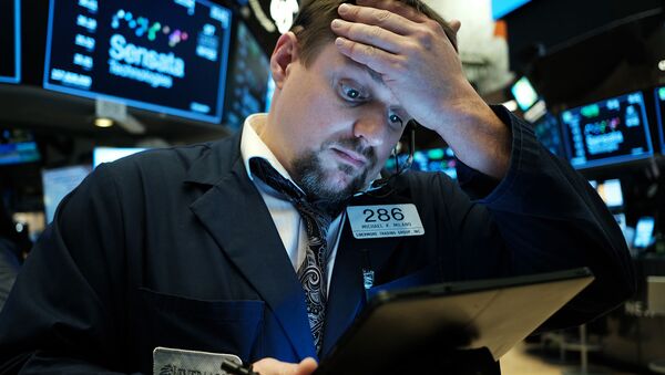 Трейдер Нью-Йоркской фондовой биржи после резкого обвала цен (10 марта 2020). - Sputnik Армения