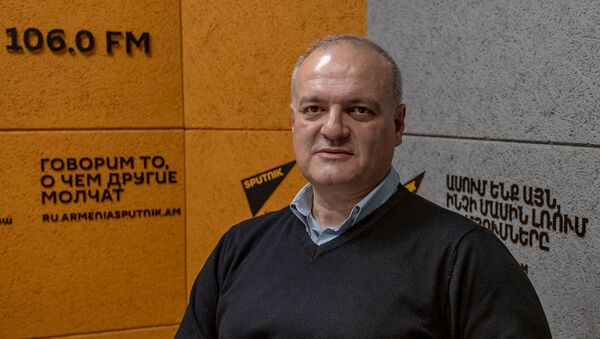 Политтехнолог Виген Акопян - Sputnik Արմենիա