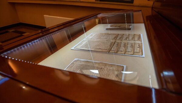 Восстановленные рукописи в презентационном зале в Матенадаране  - Sputnik Армения