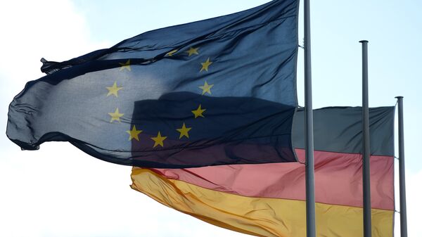 Флаги Евросоюза и Германии в Берлине - Sputnik Армения