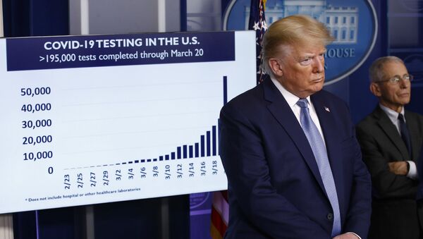 Президент Дональд Трамп на брифинге по коронавирусу в Белом доме (21 марта 2020). Вашингтон - Sputnik Армения