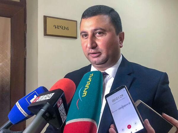 Շիրակում ավելի քան 150 աշակերտներ կապահովվեն համակարգչով և կմիանան հեռավար դասընթացին Շիրակում ավելի քան 150 աշակերտներ կապահովվեն համակարգչով և կմիանան հեռավար դասընթացին - Sputnik Արմենիա