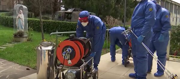 Российские военные специалисты в Италии (28 марта 2020). Бергамо - Sputnik Армения