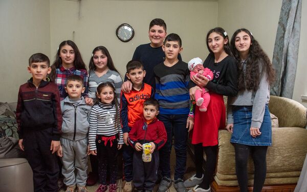 Многодетная семья Бежанян - Sputnik Армения