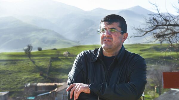 Кандидат в президенты Карабаха Араик Арутюнян во время предвыборной агитации (9 марта 2020). Карабах - Sputnik Армения