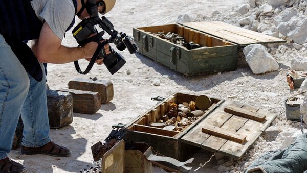 Боеприпасы, найденные в бункере террористов в пещере (14 октября 2019). Идлиб - Sputnik Армения